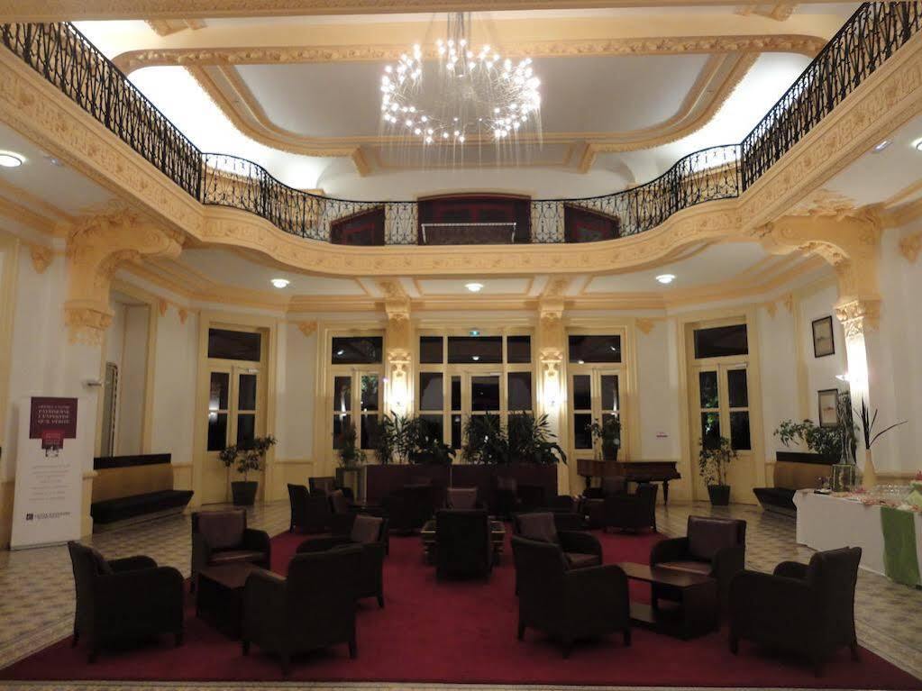 Terres De France - Appart'Hotel Le Splendid อัลวาร์ ภายนอก รูปภาพ